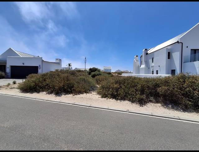 LAND FOR SALE IN BRITANNIA BAY